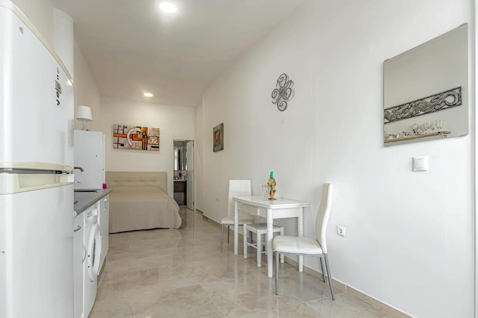 Apartment On Pinta Beach Costa Adeje  Buitenkant foto