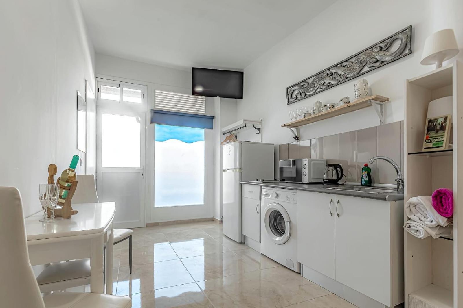Apartment On Pinta Beach Costa Adeje  Buitenkant foto