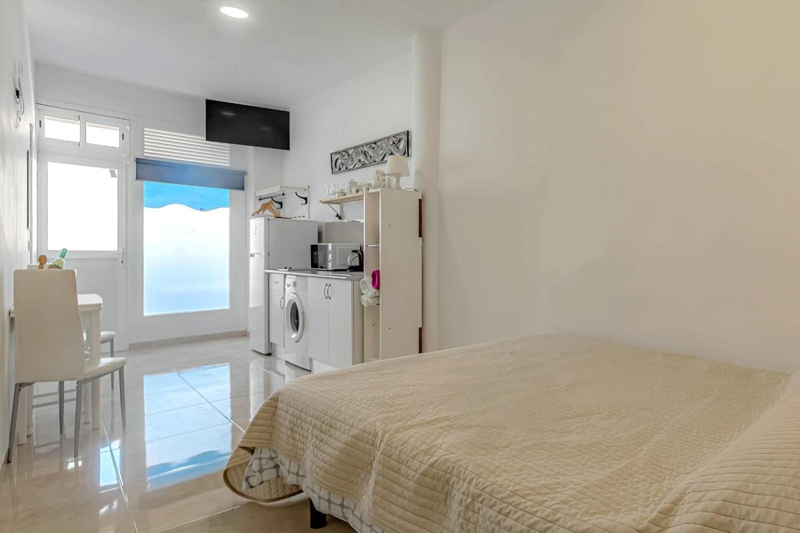 Apartment On Pinta Beach Costa Adeje  Buitenkant foto
